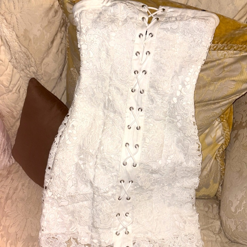 Forever 21 White Strapless Lace Dress Size S